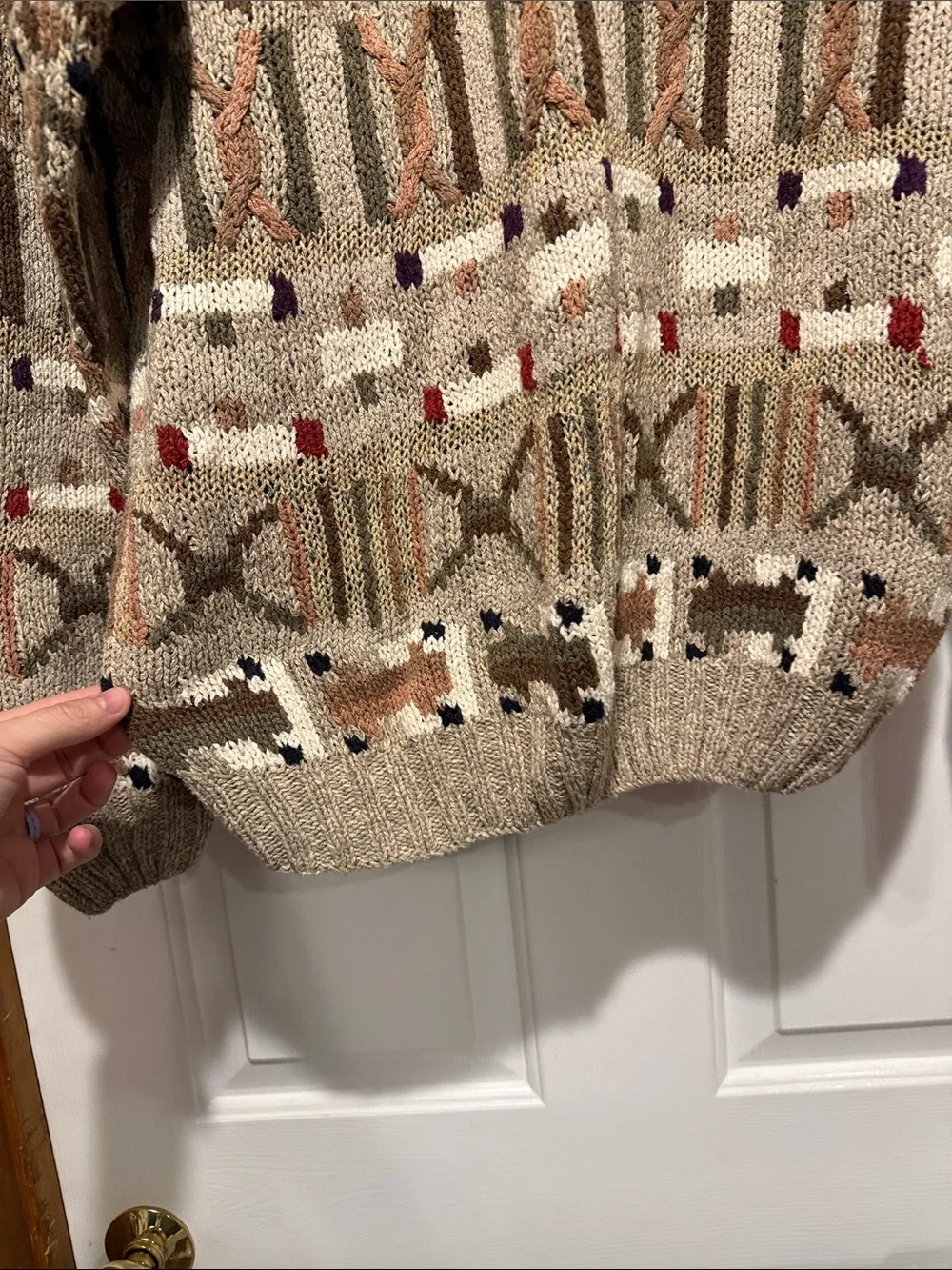 Vintage-Inspired Neutral Pattern Crewneck Sweater - Beige